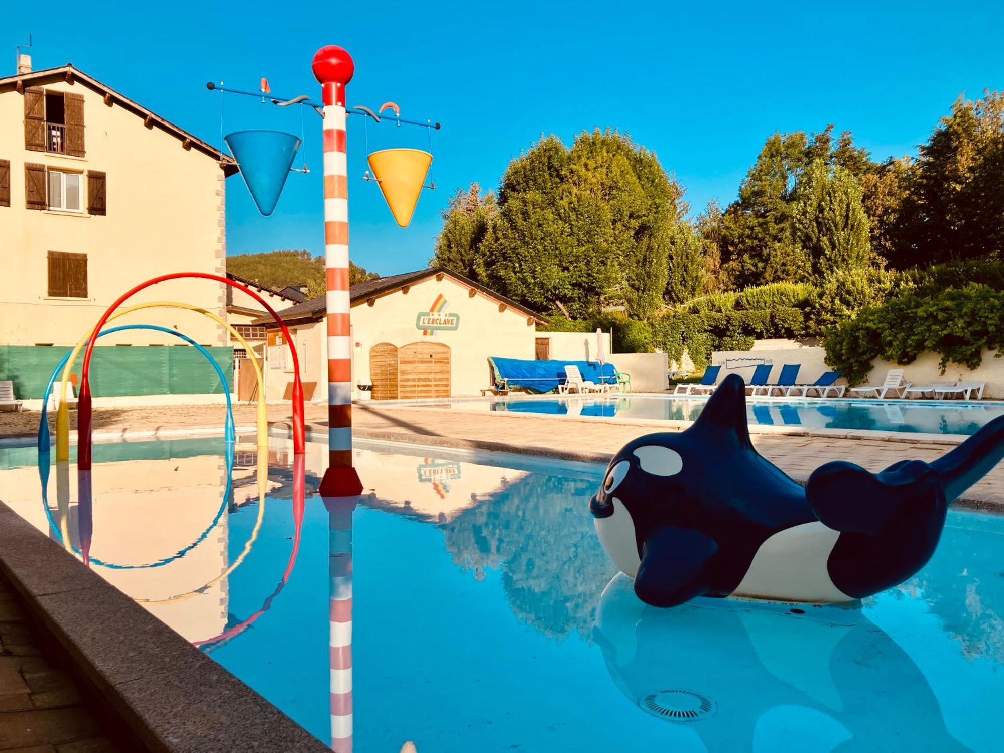 Camping L'Enclave Mobil-Home Estavar Exterior foto