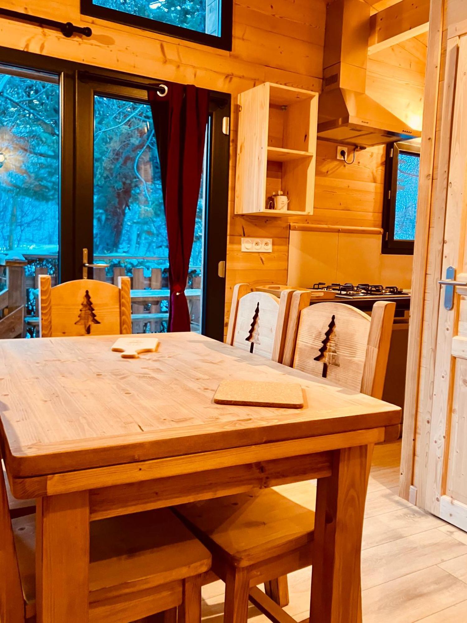 Camping L'Enclave Mobil-Home Estavar Exterior foto